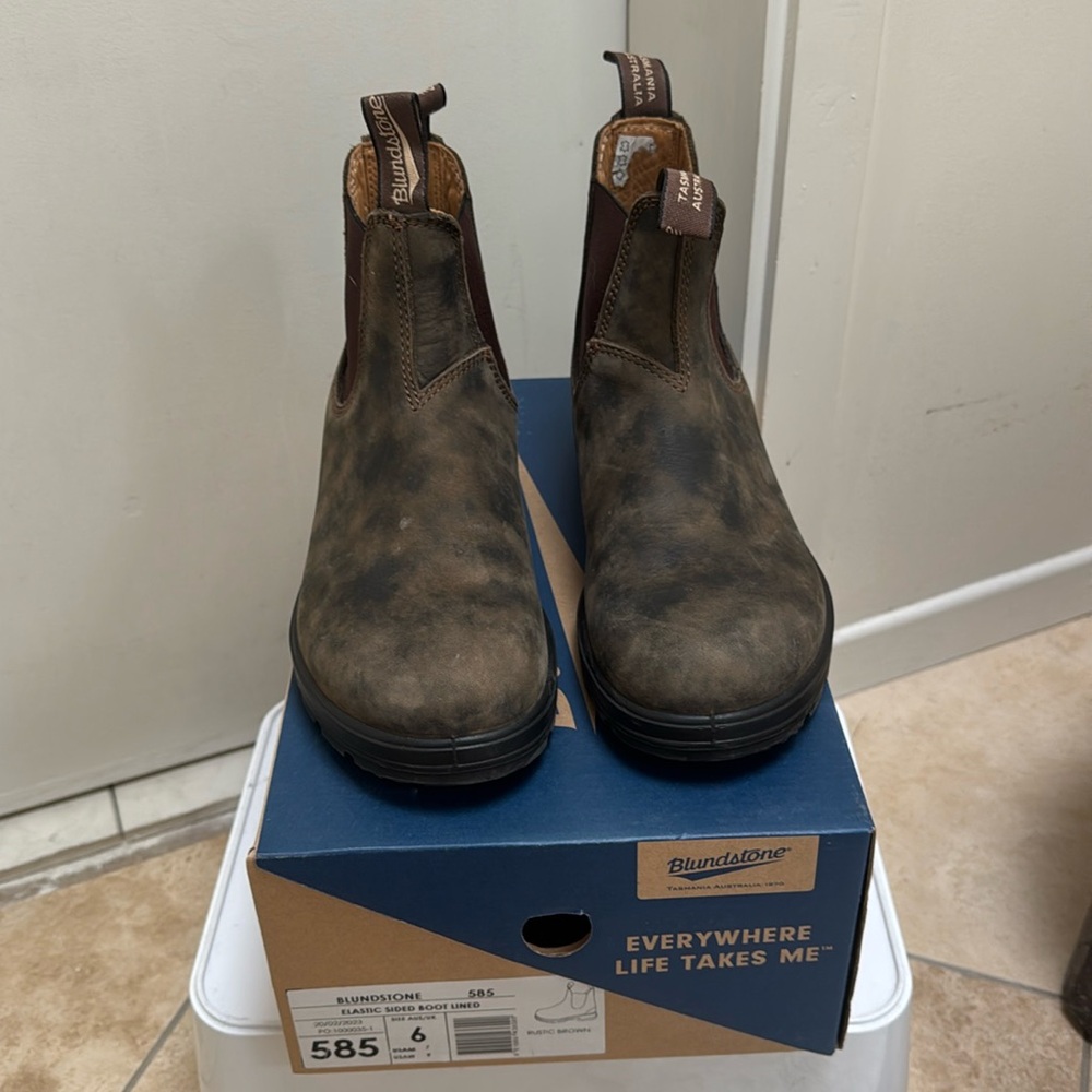 Blundstone 585 brown